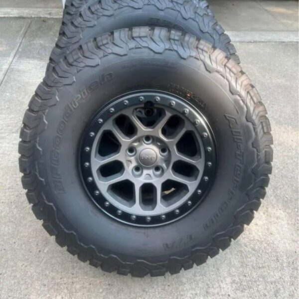 315/70R17BFG AT